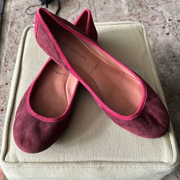 Sigerson Morrison crimson suede flats. - Picture 2 of 6